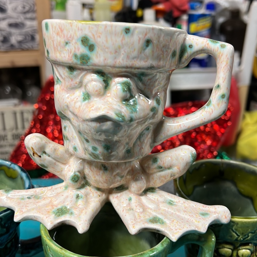 Set of 4 Ultra Rare Vintage Ceramic Toad Frog Mugs Coffee Cups - Picture 2 of 11